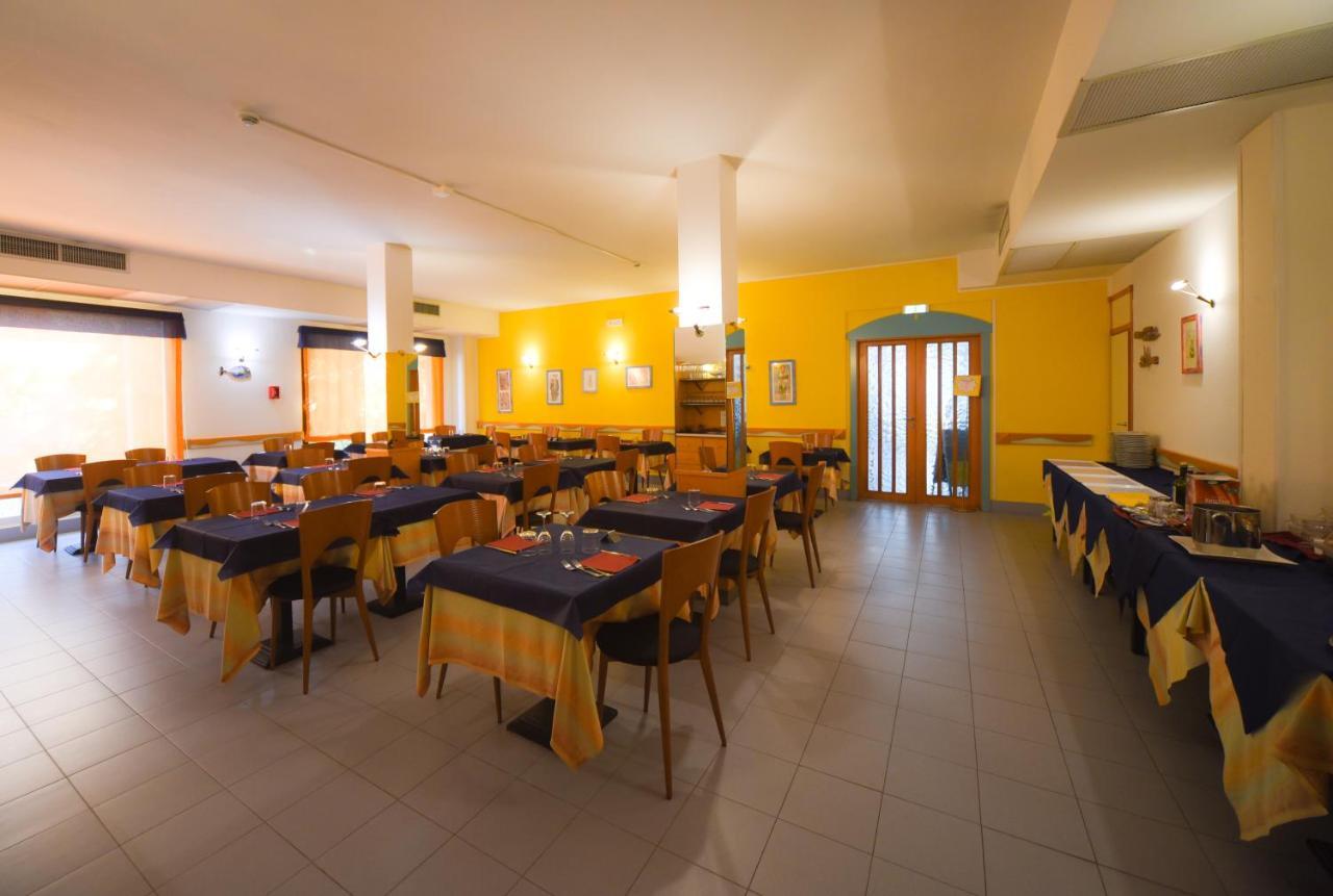 סן וינצ'נזו Hotel Kon Tiki מראה חיצוני תמונה