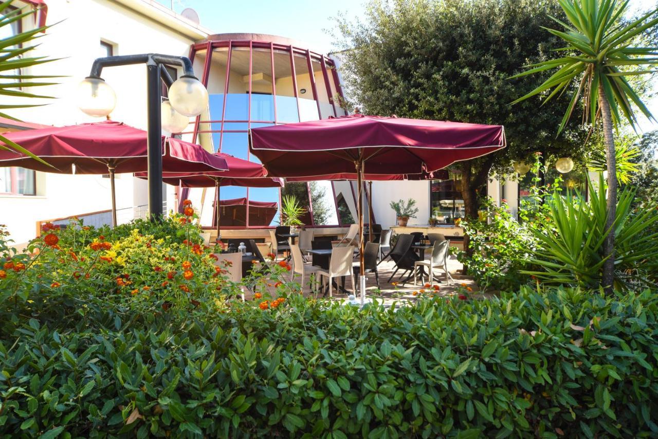 סן וינצ'נזו Hotel Kon Tiki מראה חיצוני תמונה